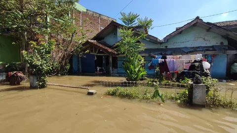 Banjir di kawasan Sapan, Kabupaten Bandung, pada Rabu (15/4).