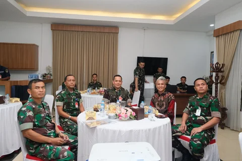 Peserta mengikuti sosialisasi dan pemantapan bidang penerangan Koopsudnas tahun 2026 di Makoopsudnas Halim Perdanakusuma Jakarta Selasa, (31/03/2026).