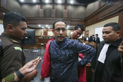 Terdakwa kasus dugaan korupsi pengadaan Chromebook dalam program digitalisasi pendidikan di Kemendikbudristek Nadiem Makarim usai menghadiri  sidang lanjutan di Pengadilan Tipikor, Jakarta, Senin (20/04/2026).