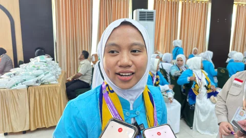 Jemaah haji termuda dari Makassar Husnul Khulqy Akhwan
