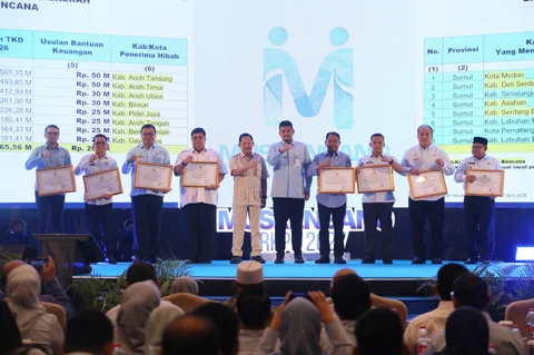 Mendagri Tito saat Musrenbang Sumut 2027 di Kota Medan