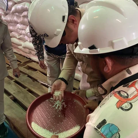 Wamentan Sudaryono cek stok beras