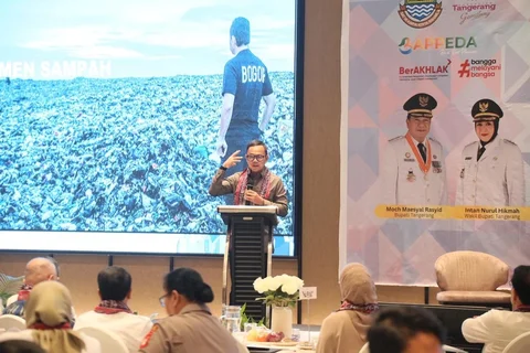 Wamendagri Bima Arya Sugiarto dalam Seminar Nasional Diskusi Aglomerasi Sustainable Aglo-City Summit 2026