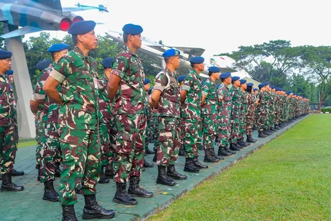 Apel khusus yang diikuti personel Koops Udara Nasional  di lapangan upacara Makoopsudnas, Halim Perdanakusuma, Kamis (30/4/2026).