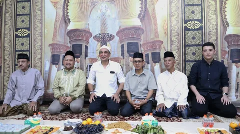 Bupati Gresik Dampingi Gubernur Samarkand Uzbekistan Ziarah ke Makam Maulana Malik Ibrahim
