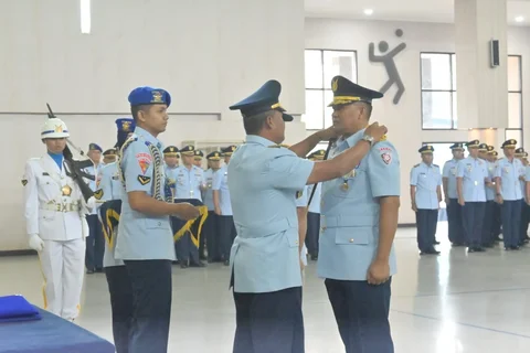 Pangkoopsudnas Marsdya TNI Minggit Tribowo melantik Marsma TNI Erwin Sugiandi sebagai Pangkodau I di Makodau I Halim Perdanakusuma, Jakarta, Sabtu (9/5/2026).