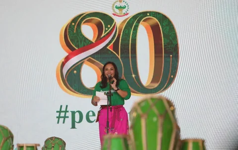 Ketua Umum Persatuan Istri Tentara (Persit) Kartika Chandra Kirana (KCK) Uli Simanjuntak saat penutupan  kegiatan &ldquo;Persit Bisa&rdquo; Tahun 2026di Kartika Expo, Balai Kartini, Jakarta, Sabtu (9/5/2026).