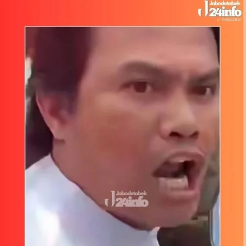 Viral Aksi Arogan Pemotor Adang dan Tendang Ambulans di Depok