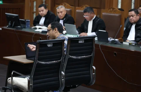 Eks Menteri Pendidikan, Kebudayaan, Riset, dan Teknologi, Nadiem Makarim saat menjalani sidang lanjutan kasus dugaan korupsi pengadaan chromebook di Pengadilan Negeri Jakarta Pusat, Senin (11/5/2026).