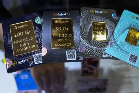 Merujuk pada data terakhir pada Kamis (18/4/2024), harga emas batangan Antam di Pegadaian sudah menembus Rp1.369.000 per gram. (Liputan6.com/Herman Zakharia)