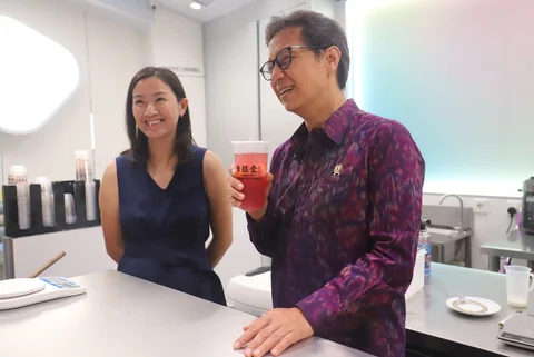 Menteri Kesehatan Budi Gunadi Sadikin saat kegiatan sosialisasi kebijakan pencantuman label nutrisi &ldquo;Nutri-Level&rdquo; pada produk minuman di Jakarta, Selasa (12/5/2026).