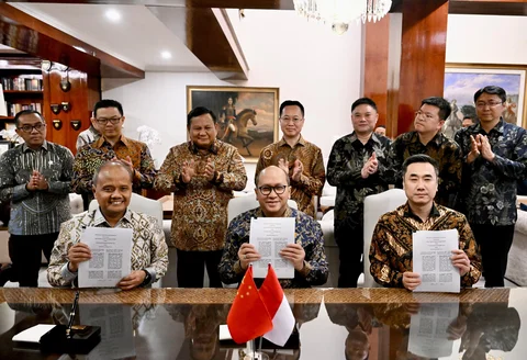 Potret Prabowo Terima Delegasi Hisense di Kertanegara