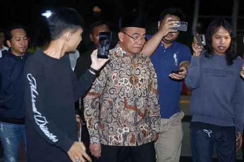 Penasihat Khusus Presiden Bidang Haji, Muhadjir Effendy, sesaat setelah tiba di Gedung Merah Putih Komisi Pemberantasan Korupsi (KPK), Jakarta, Senin (18/5/2026).