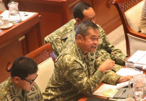 Kasad Jenderal TNI Maruli Simanjuntak menghadiri rapat kerja Komisi I DPR RI  di Gedung Nusantara II DPR RI, Jakarta, Selasa (19/5/2026).