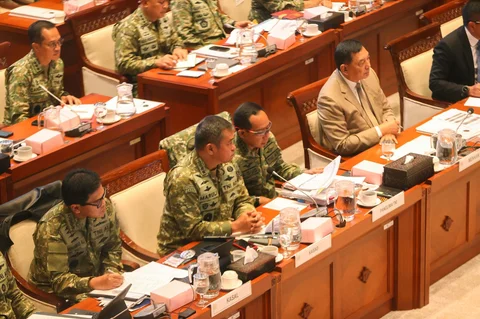 Kasad Jenderal TNI Maruli Simanjuntak menghadiri rapat kerja Komisi I DPR RI  di Gedung Nusantara II DPR RI, Jakarta, Selasa (19/5/2026).