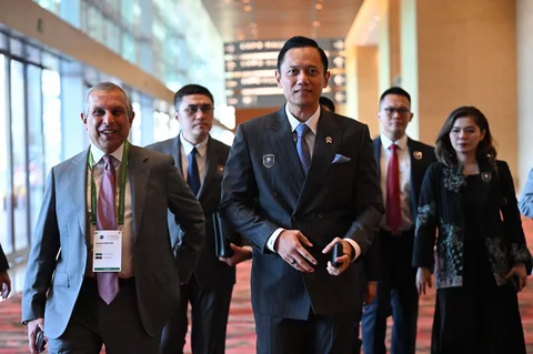 Menteri Koordinator Bidang Infrastruktur dan Pembangunan Kewilayahan Agus Harimurti Yudhoyono menyampaikan pidato pada forum internasional Ecosperity Week 2026 di Singapura, Selasa (19/5/2026).