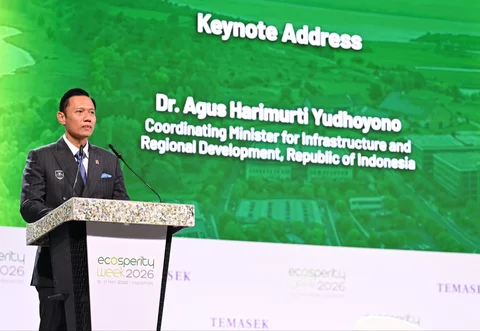 Menteri Koordinator Bidang Infrastruktur dan Pembangunan Kewilayahan Agus Harimurti Yudhoyono menyampaikan pidato pada forum internasional Ecosperity Week 2026 di Singapura, Selasa (19/5/2026).