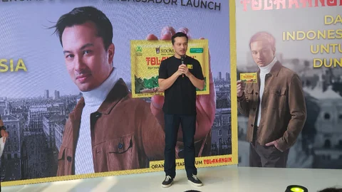 Nicholas Saputra, Brand Ambassador Tolak Angin menceritakan pengalamannya terlibat dalam proses pembuatan iklan Tolak Angin terbaru.