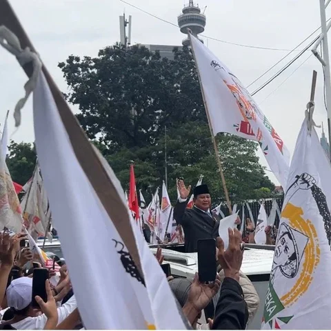 Prabowo Sapa Massa Demo