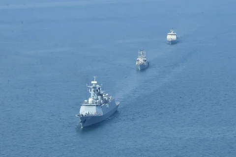 Prajurit TNI Angkatan Laut dan Pakistan Navy melaksanakan Latihan Bersama &ldquo;TEMAN E BAHR&rdquo; di perairan Jakarta dan Laut Jawa, Jumat (22/5/2026).