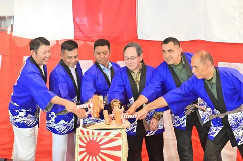 Kaskoopsudnas Marsda TNI Purwoko Aji Prabowo mewakili Kasau M. Tonny Harjono menghadiri Reception on Board Kapal JS Ikazuchi yang dipimpin Commander Nobukazu Ryuso di Dermaga 107 Pelabuhan Tanjung Priok, Jumat (22/5/2026)