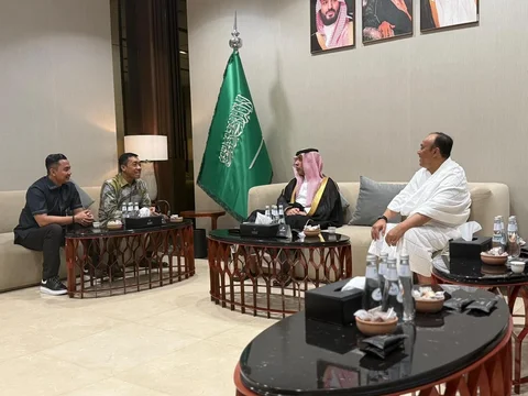 Wakapolri Komjen Pol Dedi Prasetyo melakukan pertemuan dengan jajaran Presidency of State Security yang diwakili Mayjen Abdul Hamid di Kantor PSS, Riyadh, Jumat (22/5/2026),
