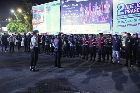 Apel Tim QR Presisi Polda Lampung sebelum melakukan patroli malam di sejumlah titik rawan kriminalitas di Bandar Lampung Sabtu (23/5/2026).