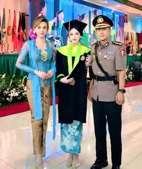 Cantik dan Berprestasi, Putri Heni Tania dan Kombes Slamet Riyadi Lulus Cumlaude