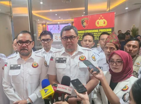 Ikatan Keluarga Minangkabau melaporkan Permadi Arya alias Abu Janda ke Bareskrim Polri