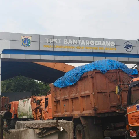 Bukit Sampah Bantargebang