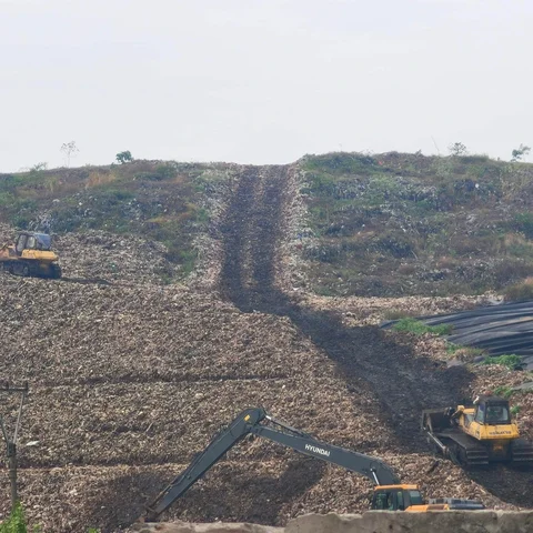 Bukit Sampah Bantargebang