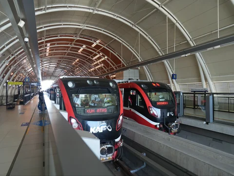 LRT Jabodebek di Stasiun Dukuh Atas, jakarta, Rabu (06/05/2026).