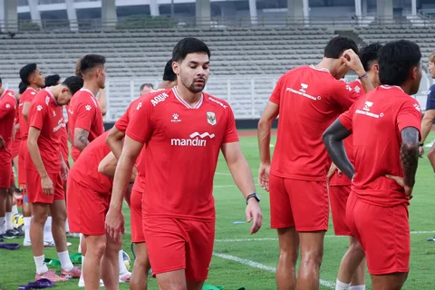 Timnas Indonesia menjalani pemusatan latihan (Training Camp) di Stadion Madya, Senayan, Jakarta,Senin (1/6/2026).