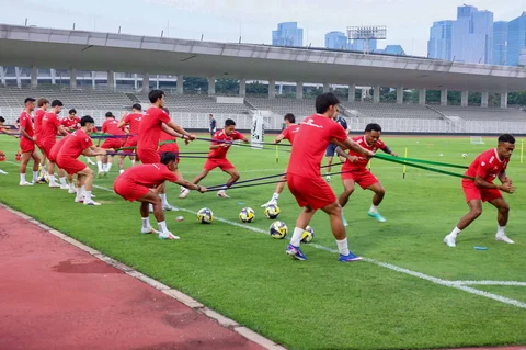 Timnas Indonesia menjalani pemusatan latihan (Training Camp) di Stadion Madya, Senayan, Jakarta,Senin (1/6/2026).