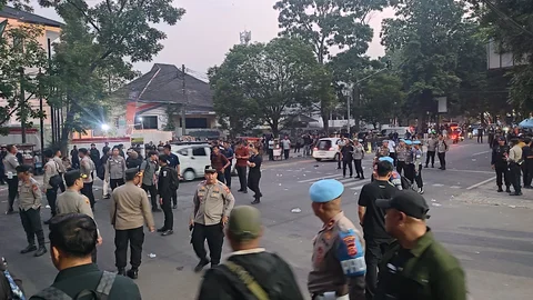 Situasi terkini di depan Kantor DPRD Jabar.