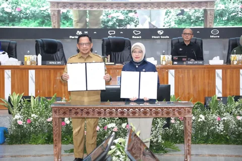 Mendagri Teken SEB dengan Kepala BPS, Minta Pemda Dukung Sensus Ekonomi 2026