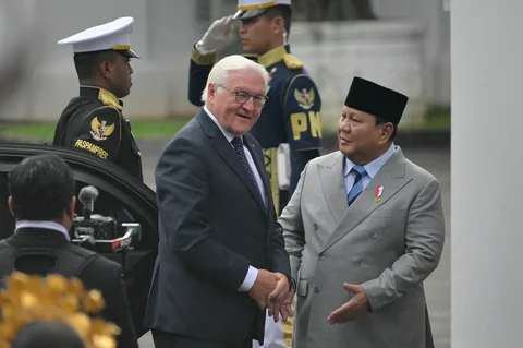 Presiden Prabowo Subianto saat menyambut Presiden Jerman Frank Walter Steinmeier di Istana Merdeka, Jakarta, Senin (15/6/2026).