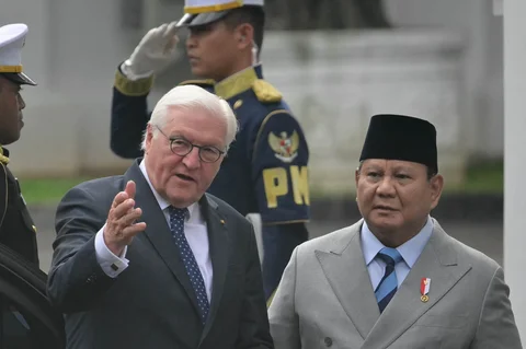Presiden Prabowo Subianto saat menyambut Presiden Jerman Frank Walter Steinmeier di Istana Merdeka, Jakarta, Senin (15/6/2026).