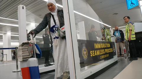 Jemaah Haji Jakarta dan Surabaya Tidak Perlu Antre Imigrasi, Kini Ada Corridor Gate Khusus