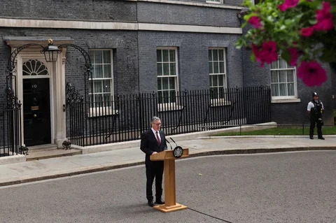 Perdana Menteri Inggris Keir Starmer saat  memberikan pernyataan  pers  di London, inggris (22/06/2026).