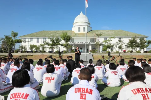 Wamendagri Bima Arya Dorong Mahasiswa Poltek Unhan NTT Miliki Visi dan Disiplin