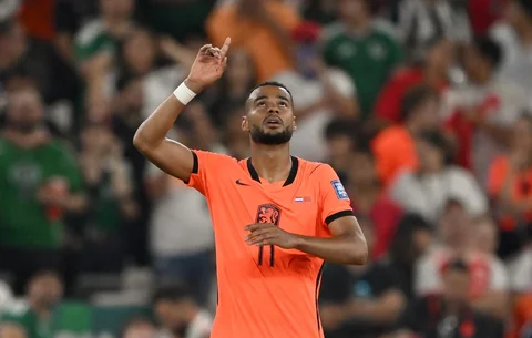 Penyerang Belanda Cody Gakpo  merayakan gol pertama timnya selama pertandingan sepak bola babak 32 besar Piala Dunia 2026 antara Belanda dan Maroko di Stadion Monterrey di Guadalupe,  Meksiko, Senin (29/06/2026).