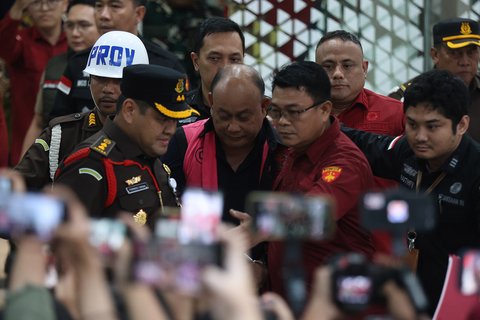 Kejagung tahan eks Ketua BGN Dadan Hindayana