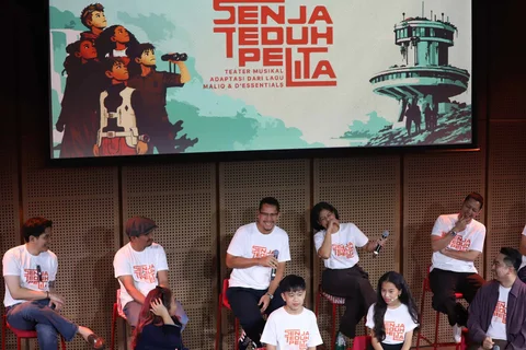 Perwakilan Jakarta Movin, MALIQ & D&rsquo;Essentials, dan Indonesia Kaya memperkenalkan Musikal Senja Teduh Pelita dalam peluncuran pertunjukan yang akan digelar pada 3&ndash;12 Juli 2026 di Jakarta.
