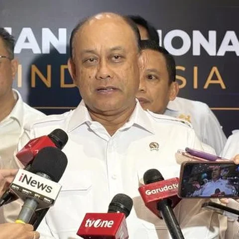 Kepala Badan Gizi Nasional (BGN) Dadan Hindayana saat acara Rapat Pimpinan Nasional KADIN, di Park Hyatt, Jakarta, Senin (1/12/2025). (Foto: Liputan6.com/Tira Santia)