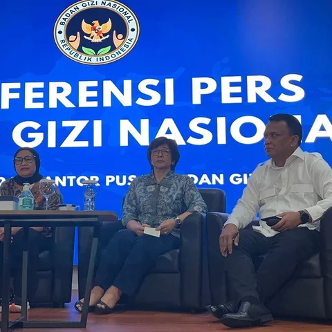 Kepala BGN Nanik S Deyang