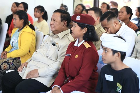 Pesan Mendalam Presiden Prabowo ke Siswa Sekolah Rakyat: Angkat Derajat Orang Tuamu