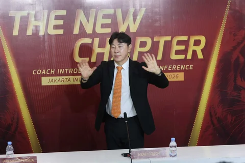 Pelatih Persija Jakarta Shin Tae-yong saat konpers di Jakarta International Stadium, Jakarta, Senin (8/6/2026) siang WIB.