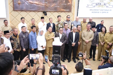 Solusi Penataan PPPK di Daerah, Mendagri Minta Pemda Tidak Rekrut Tenaga Honorer Baru