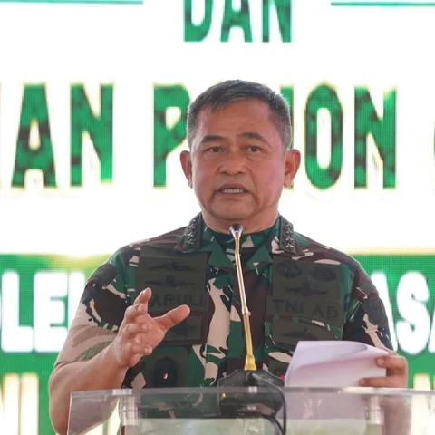 Kasad Maruli Resmikan Pipanisasi Air Bersih